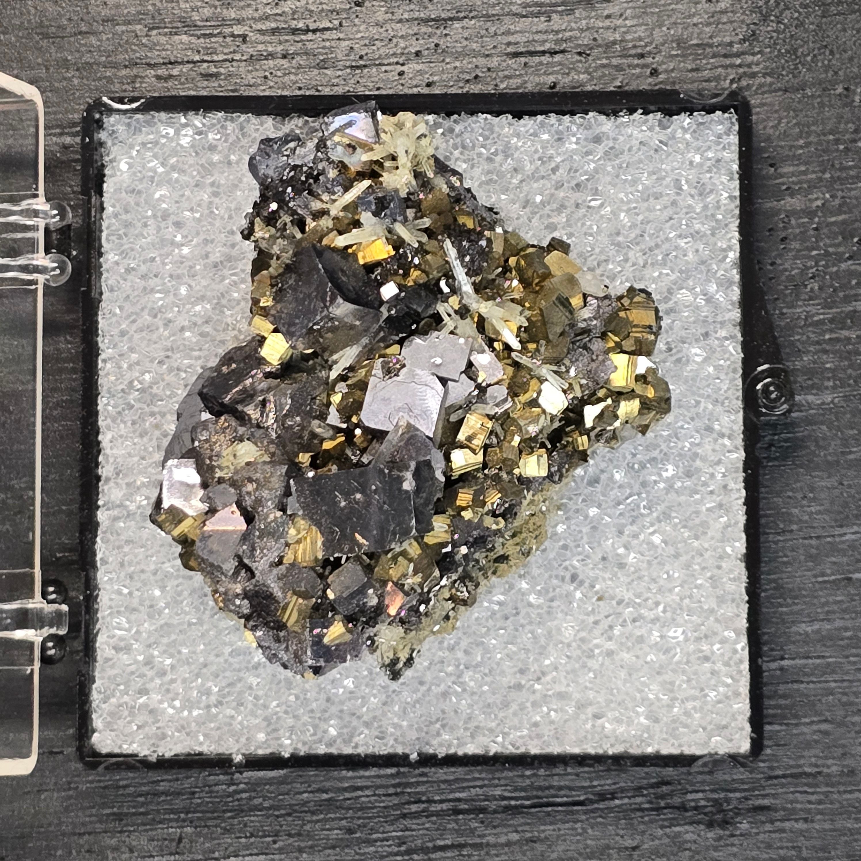 Minerals | Galena, Pyrite, and Quartz.