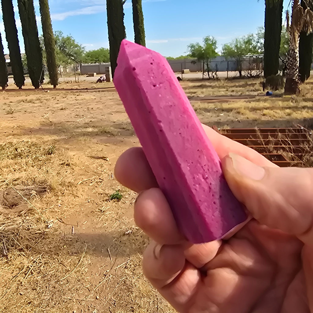 Lab Grown | Corundum Fluorescent