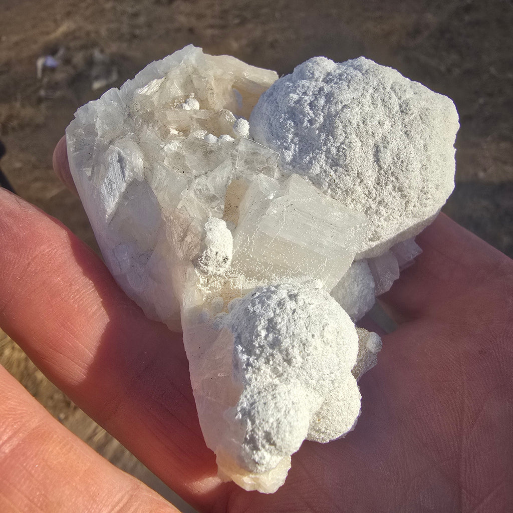 Minerals | Mordenite w Apophylite and Stilbite.