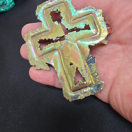 Mineral Art | Bismuth Cross 5.4 oz