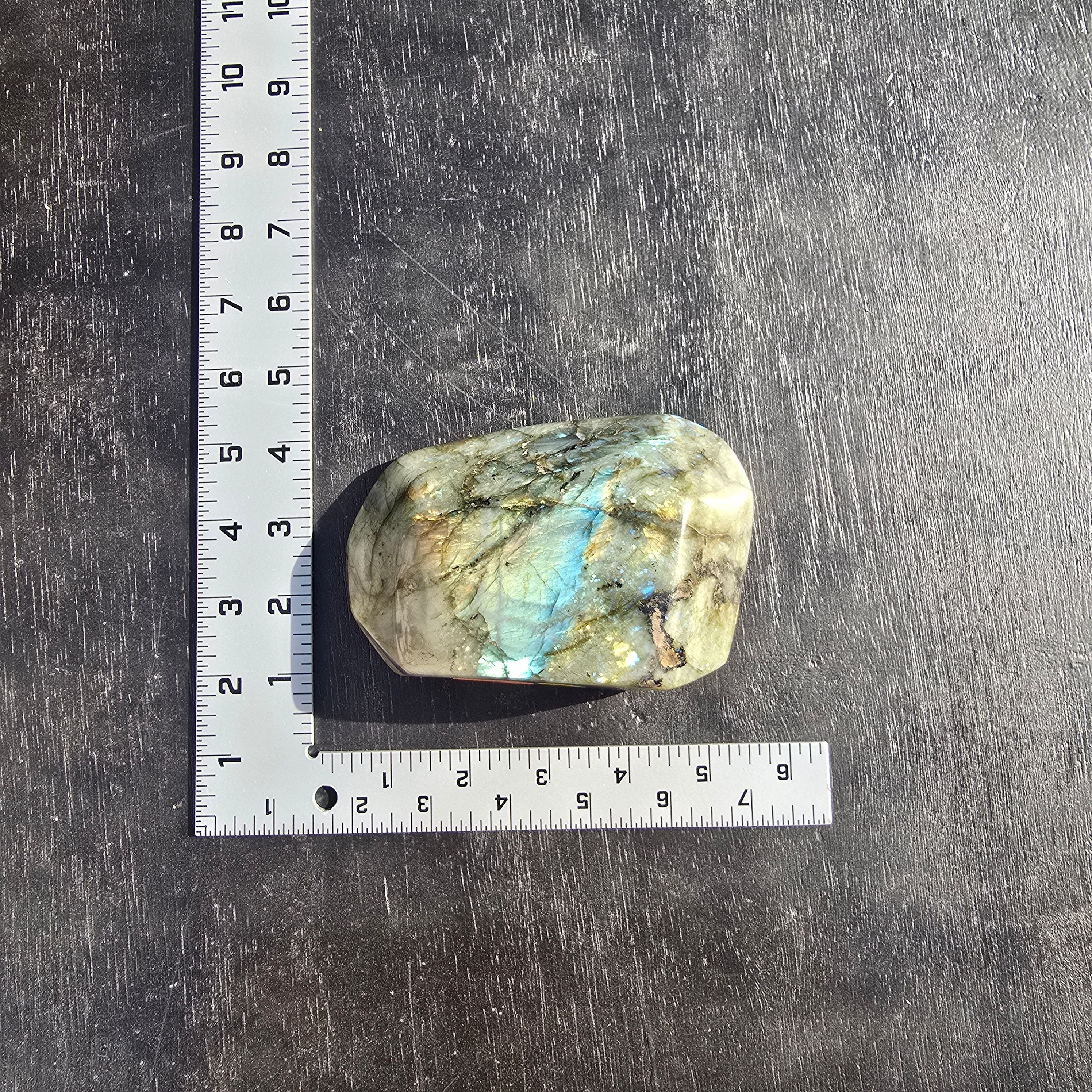 Stone | Labradorite Freeform was 40