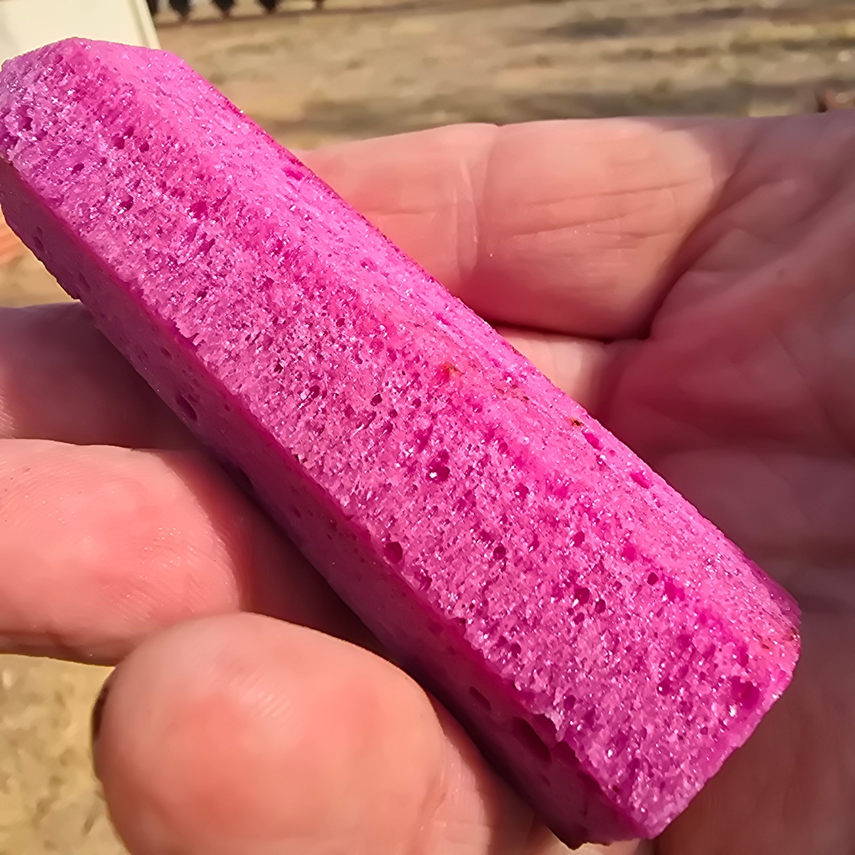 Lab Grown | Corundum Fluorescent