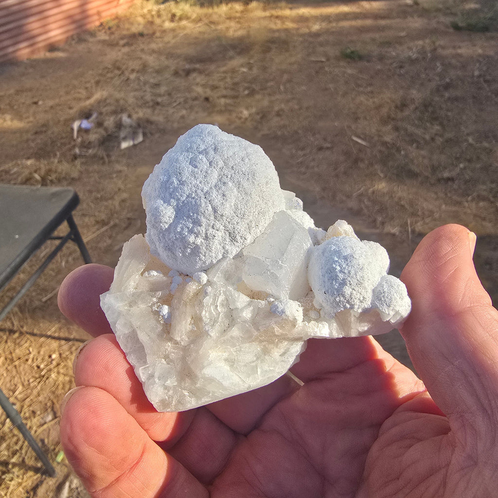 Minerals | Mordenite w Apophylite and Stilbite.